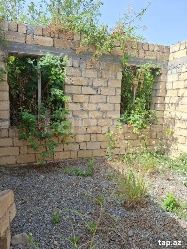 Satılır 3 otaqlı həyət evi