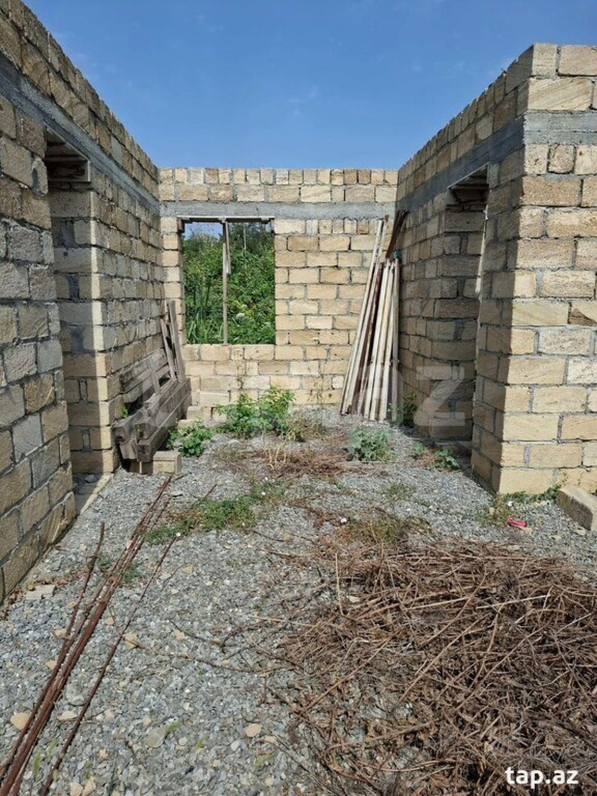 Satılır 3 otaqlı həyət evi