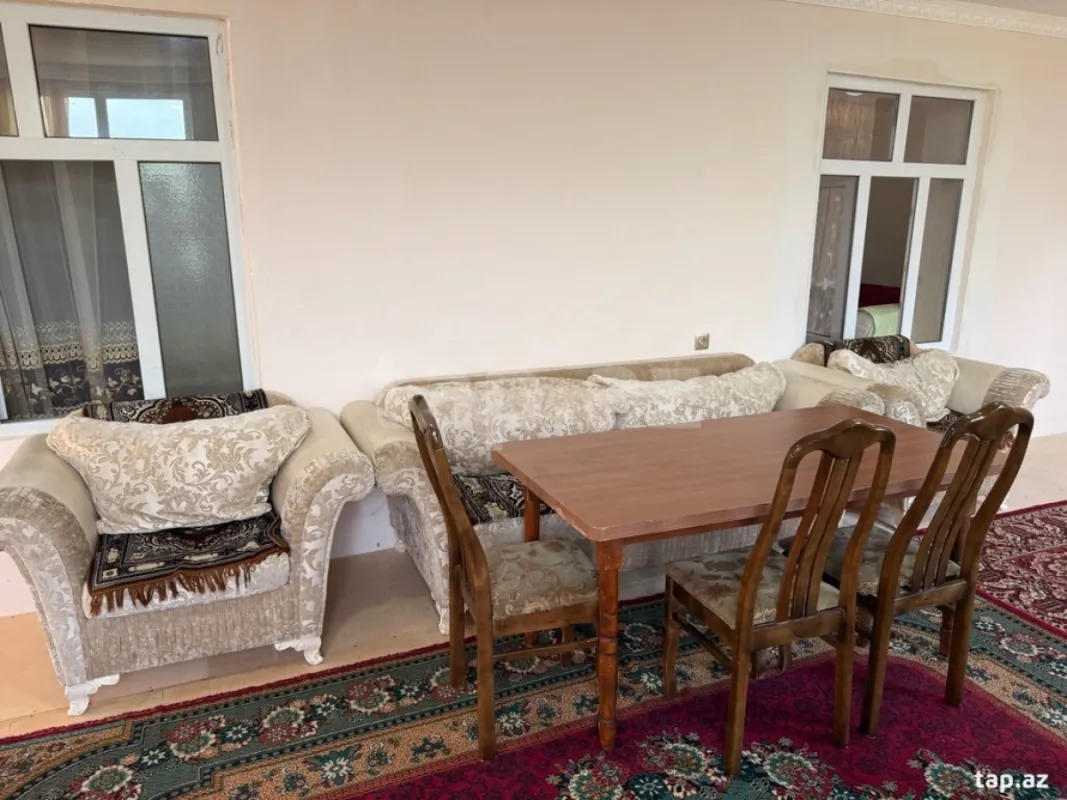 Satılır 3 otaqlı həyət evi 156 m²