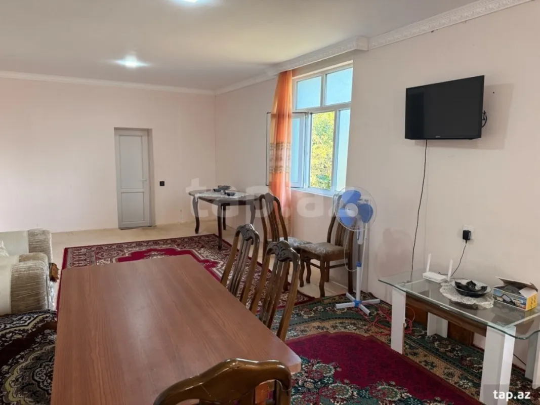 Satılır 3 otaqlı həyət evi 156 m²