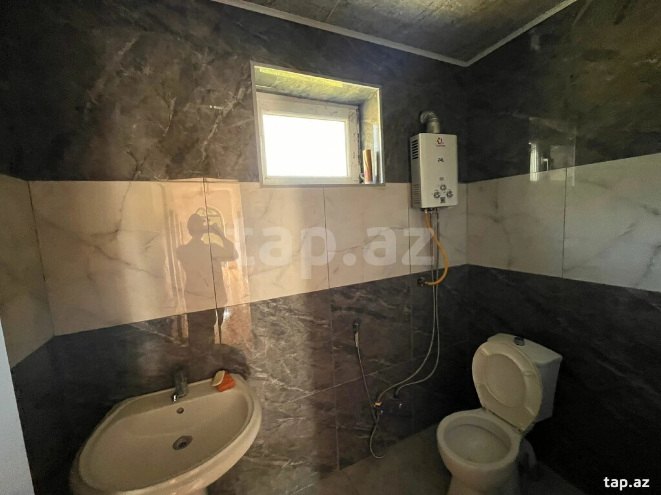 Kirayə verilir 3 otaqlı həyət evi