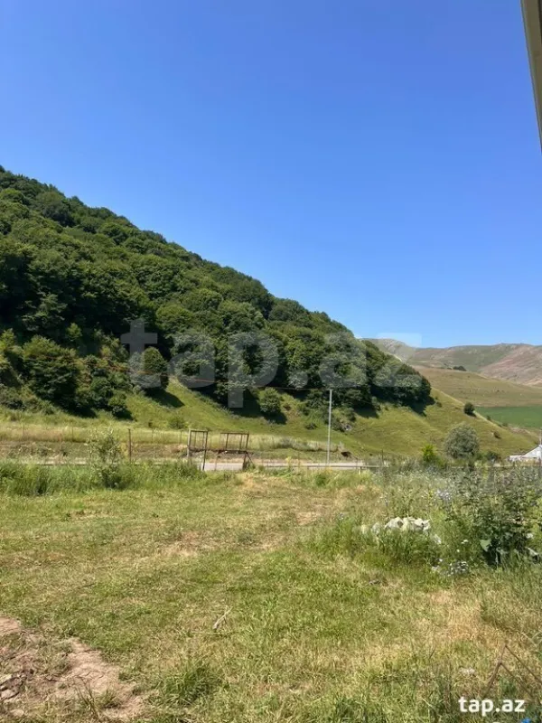 Kirayə verilir 3 otaqlı həyət evi