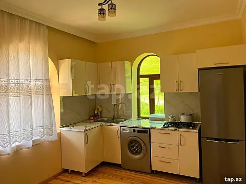 Kirayə verilir 3 otaqlı həyət evi