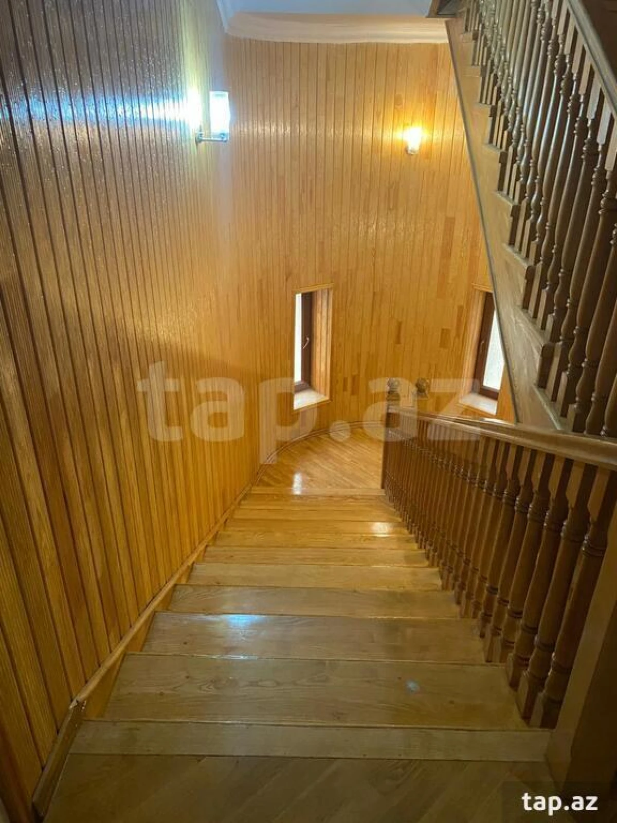 Satılır 7 otaqlı həyət evi