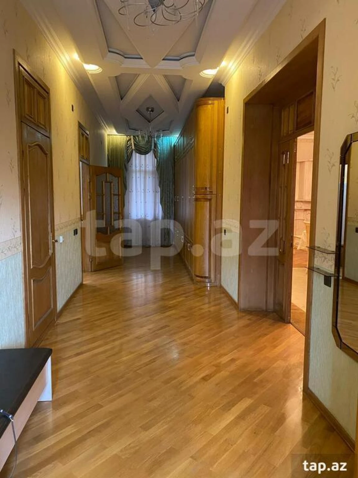 Satılır 7 otaqlı həyət evi