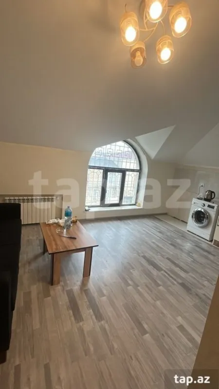 Kirayə verilir 2 otaqlı yeni tikili 60 m²