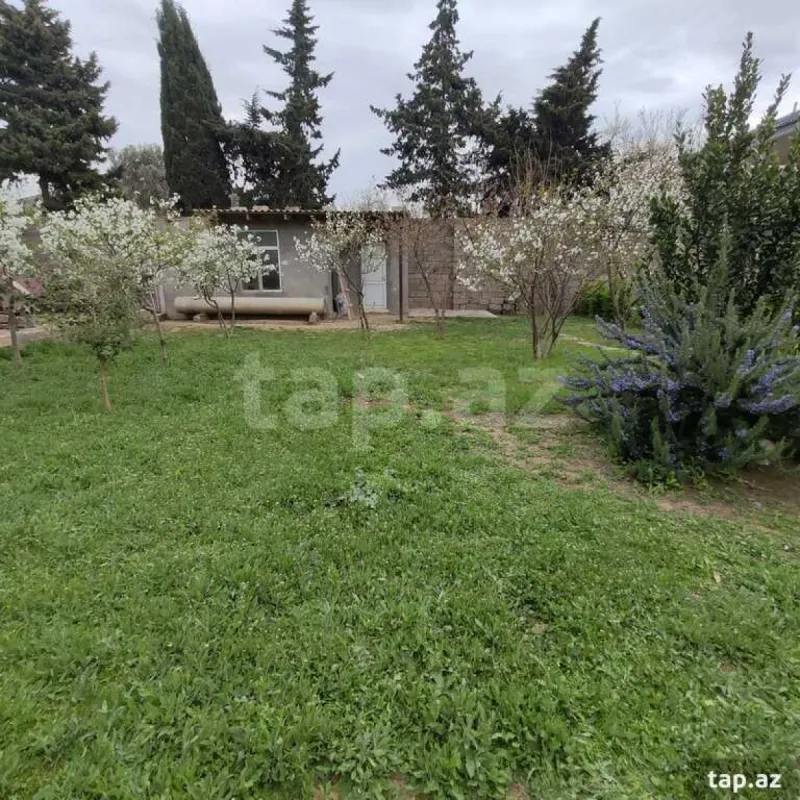 Satılır 4 otaqlı həyət evi 300 m²