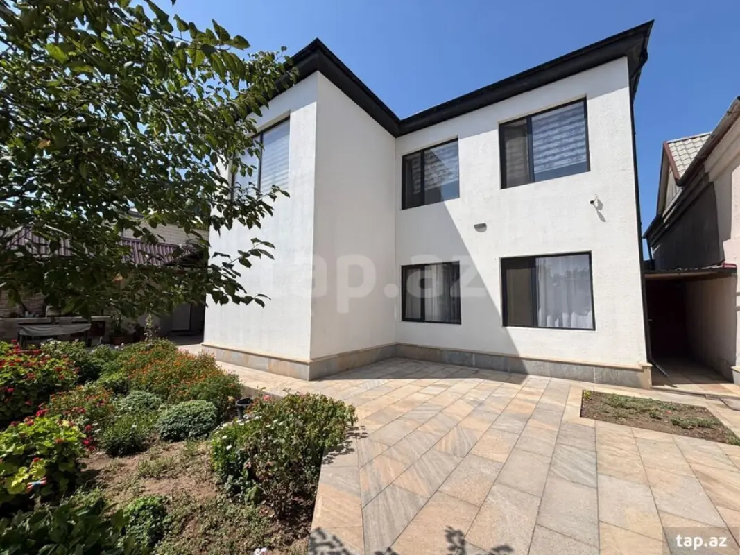 Satılır 6 otaqlı həyət evi 250 m²
