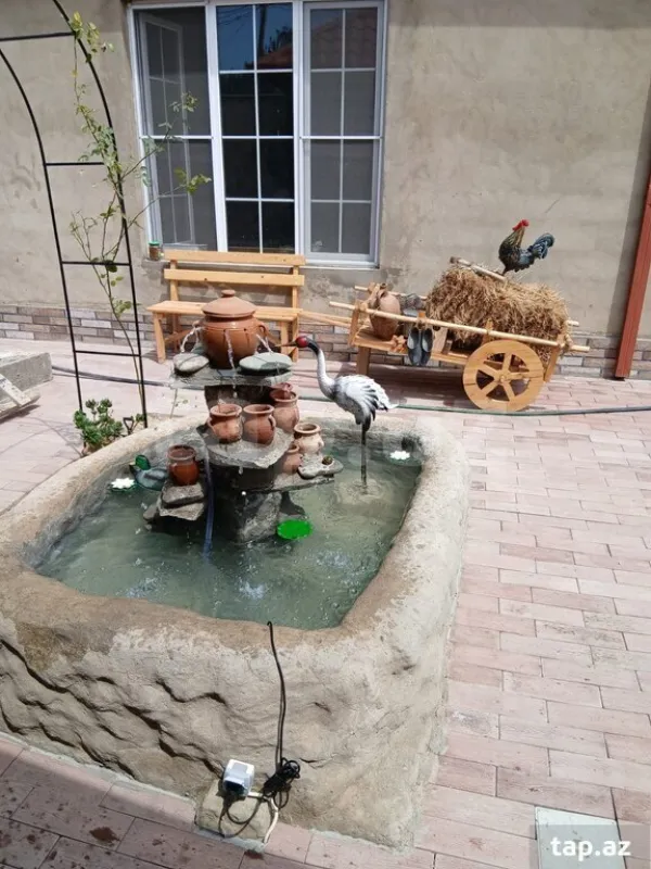 Satılır 4 otaqlı həyət evi