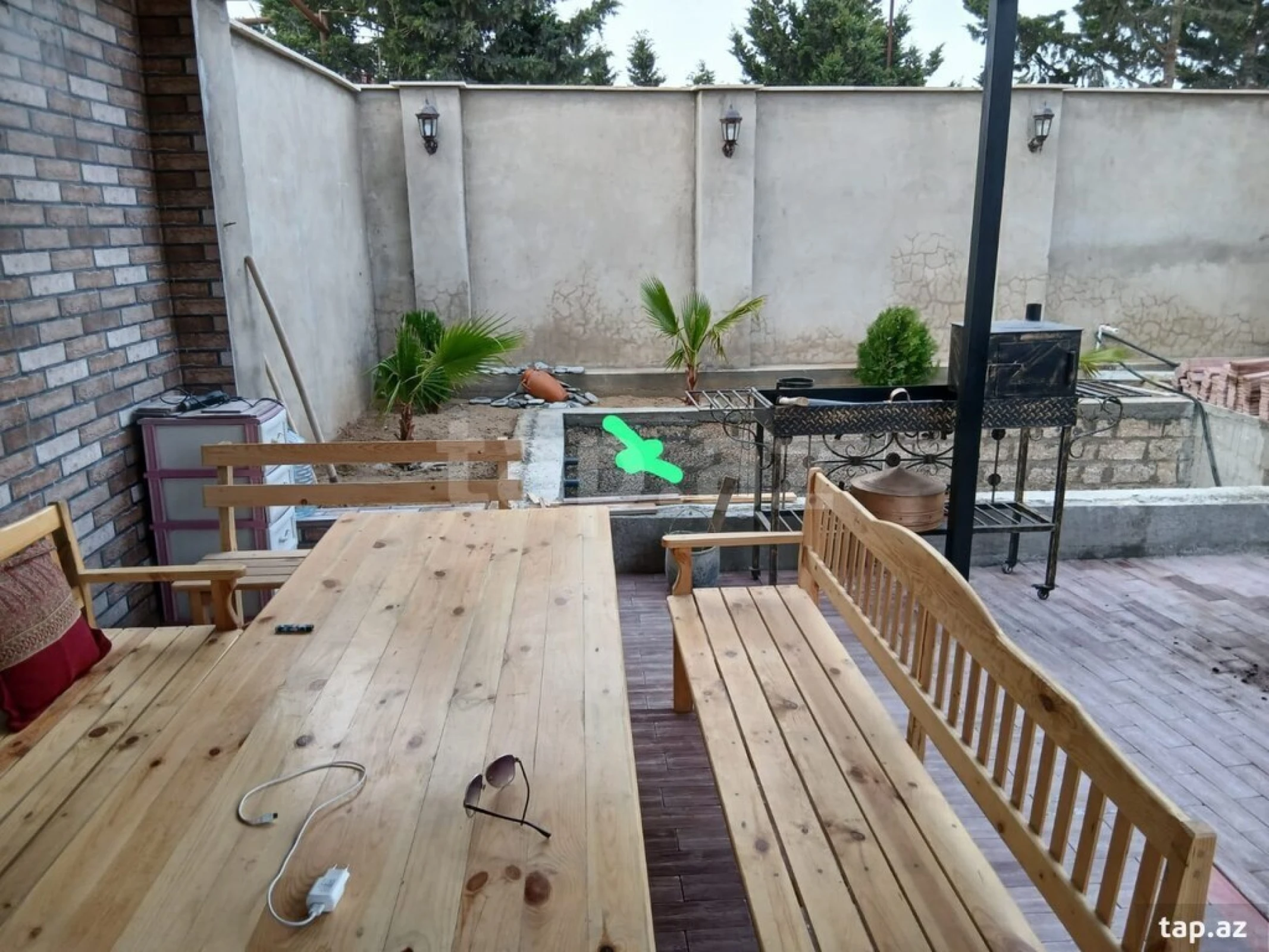 Satılır 4 otaqlı həyət evi