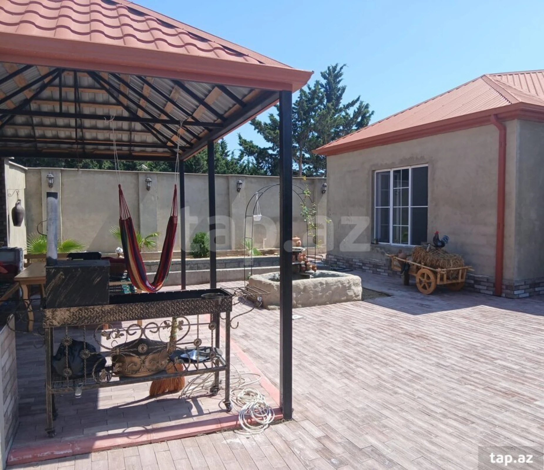 Satılır 4 otaqlı həyət evi