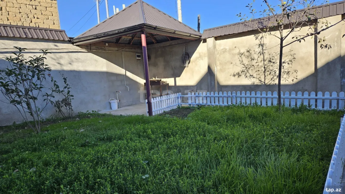 Kirayə verilir 3 otaqlı həyət evi