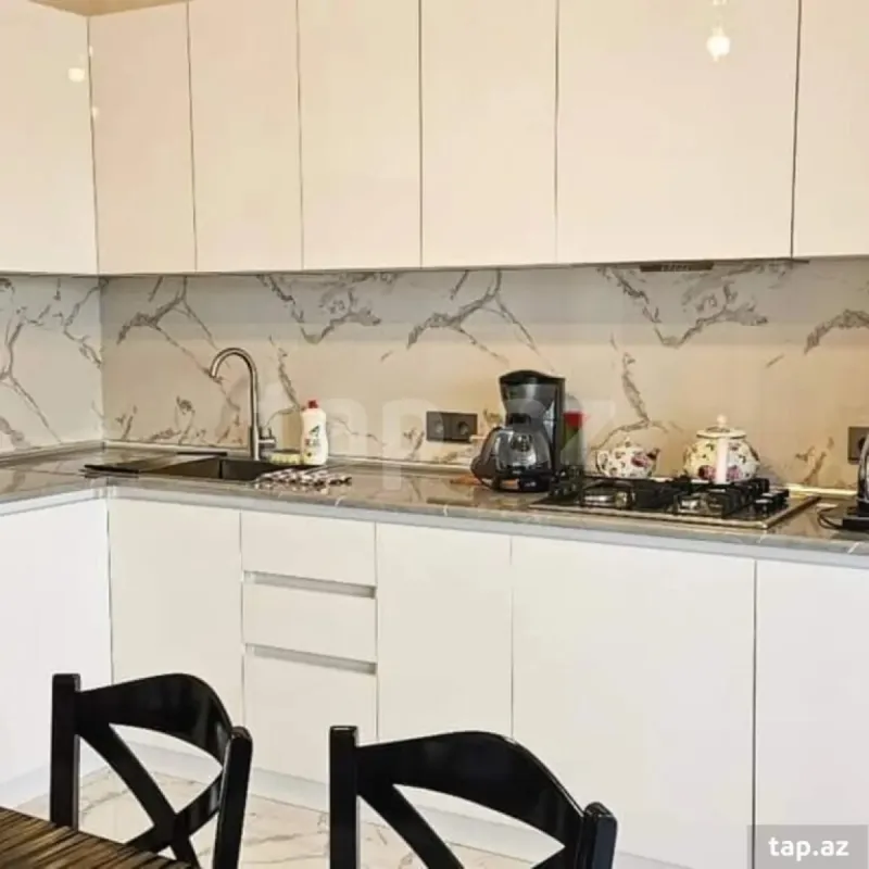 Kirayə verilir 3 otaqlı həyət evi