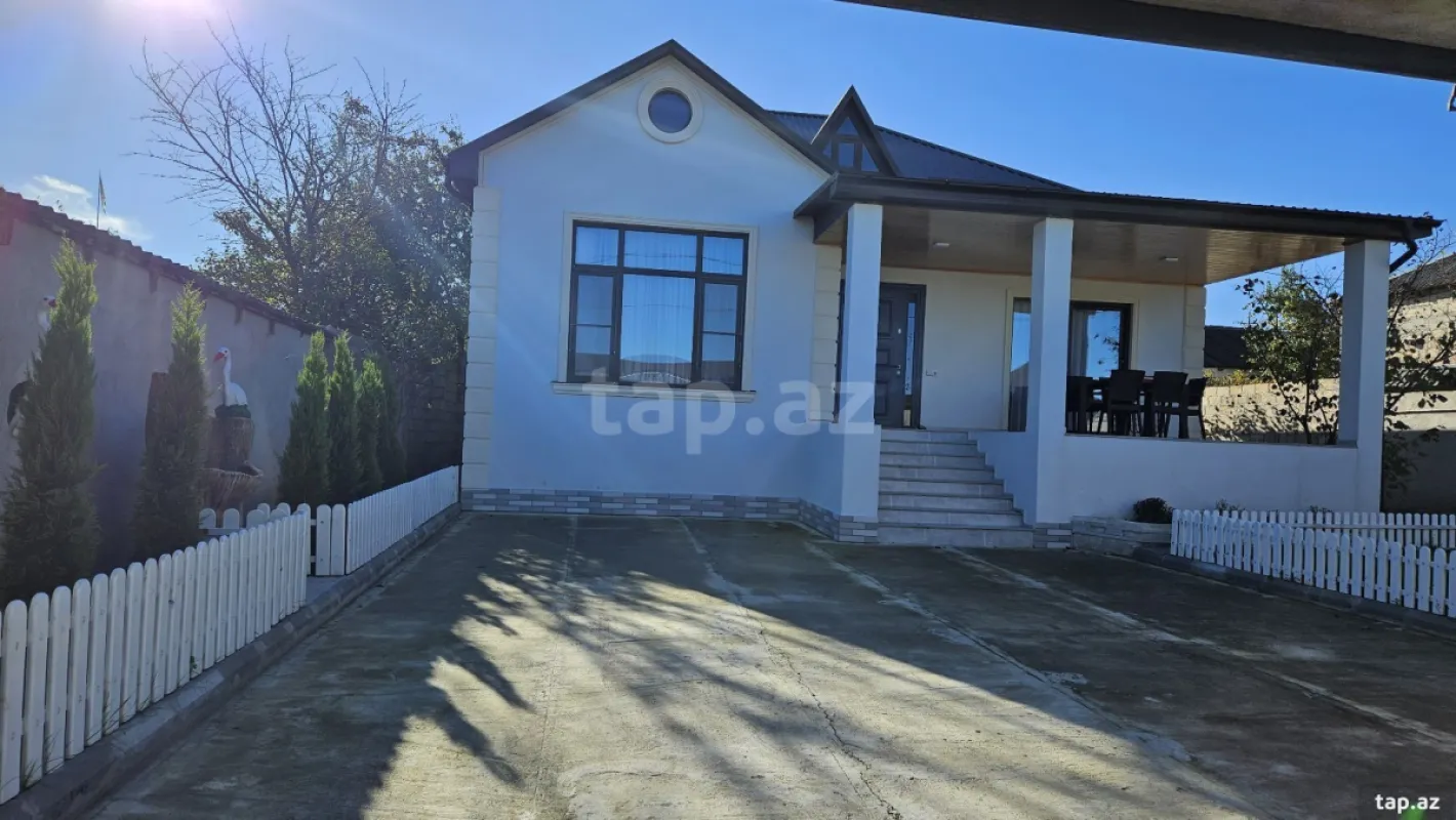 Kirayə verilir 3 otaqlı həyət evi