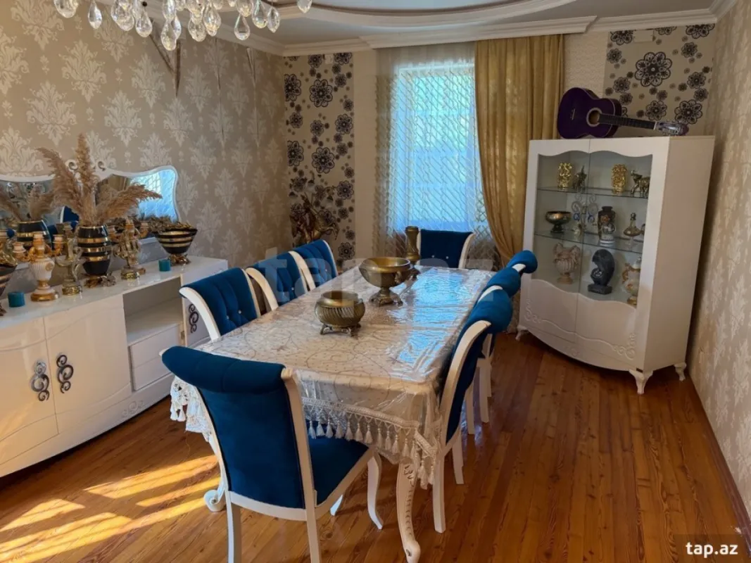 Satılır 6 otaqlı həyət evi