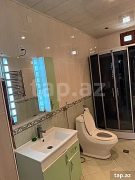 Satılır 6 otaqlı həyət evi