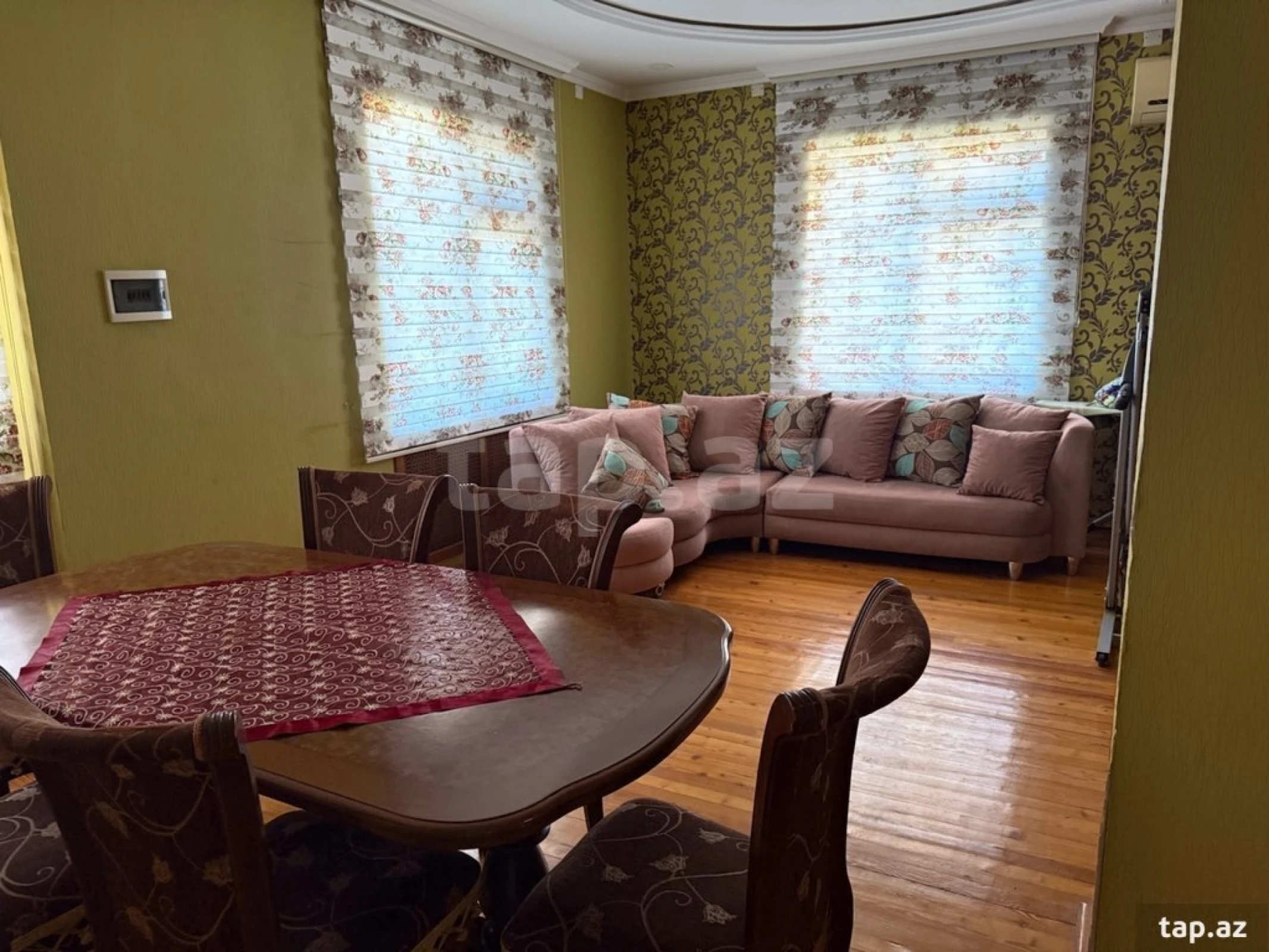 Satılır 6 otaqlı həyət evi