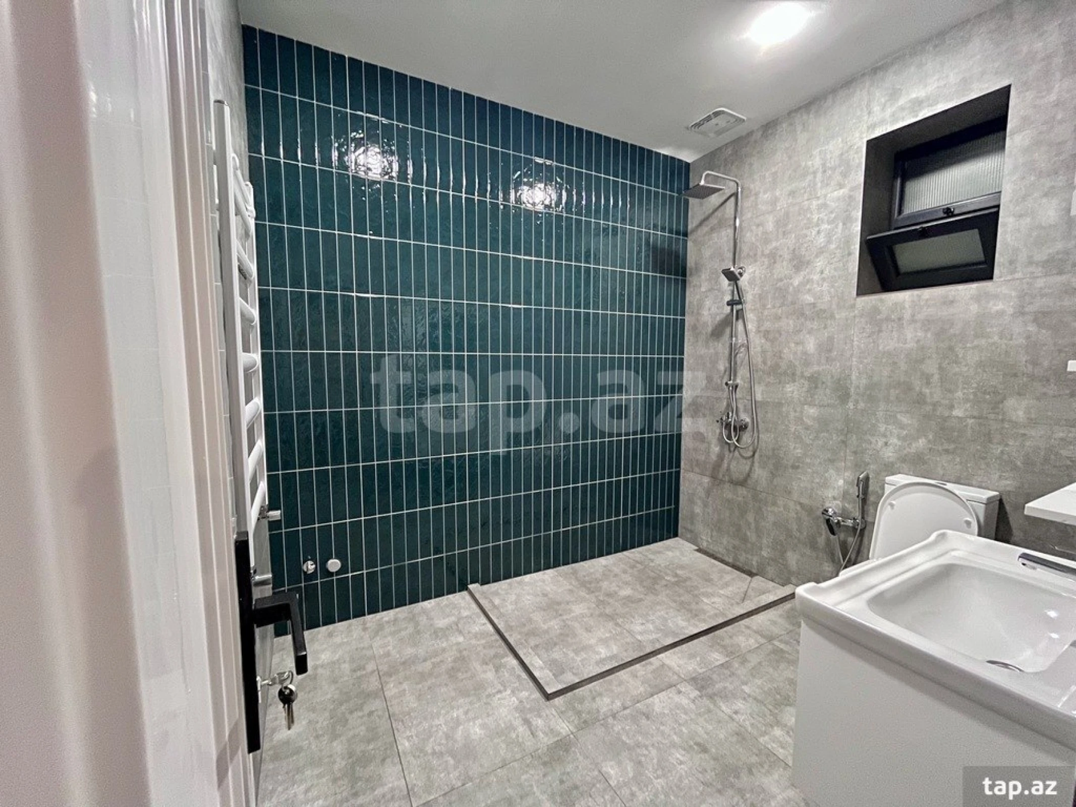 Kirayə verilir 4 otaqlı həyət evi