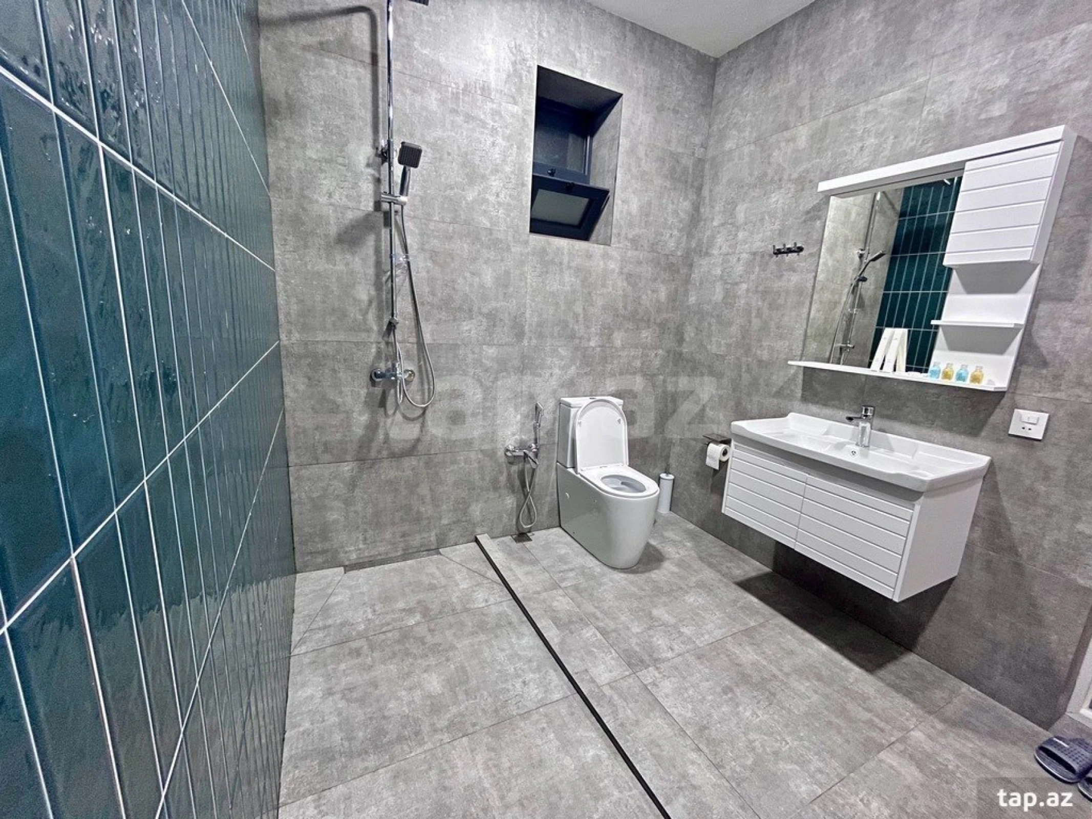 Kirayə verilir 4 otaqlı həyət evi