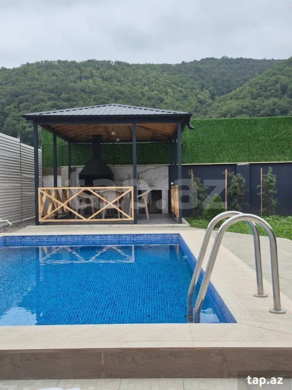 Kirayə verilir 4 otaqlı həyət evi