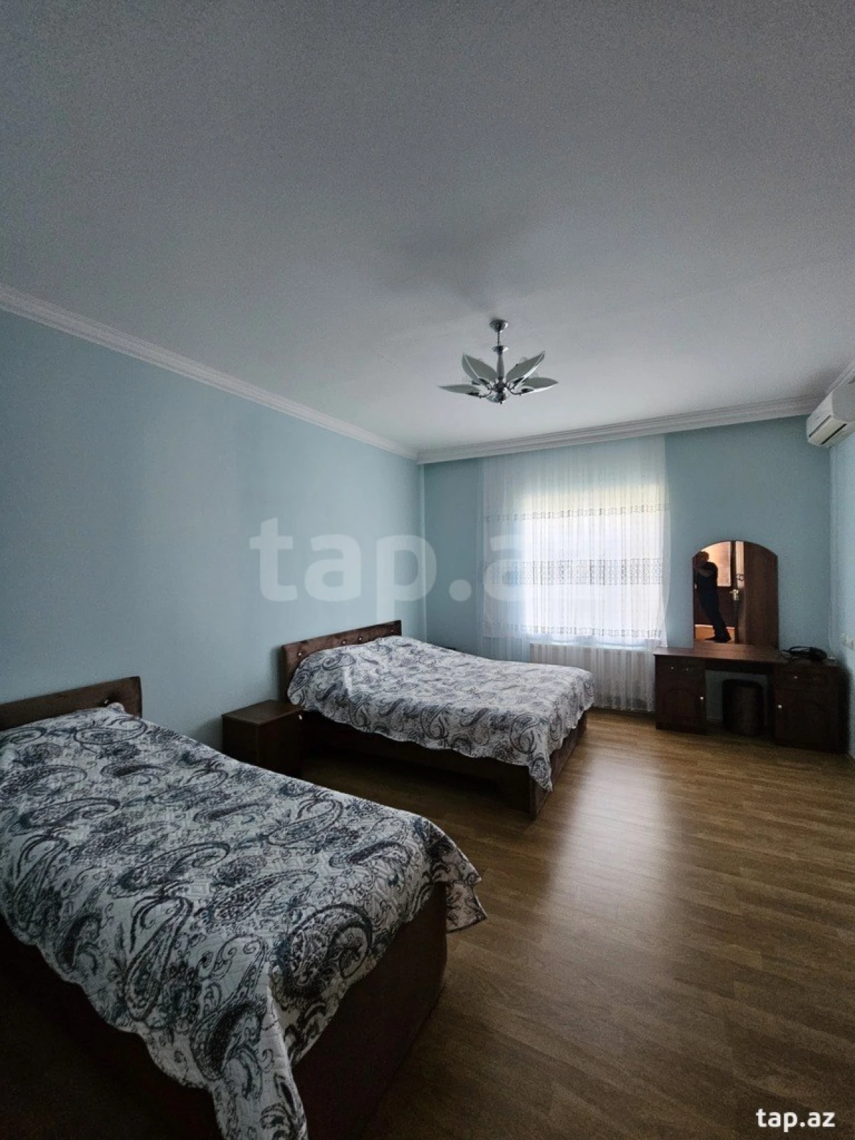 Kirayə verilir 3 otaqlı həyət evi