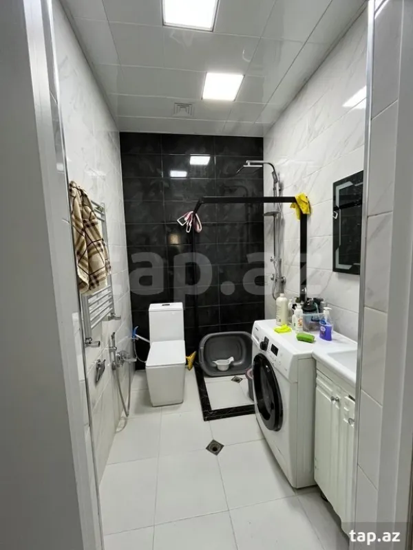 Satılır 3 otaqlı yeni tikili 82 m²