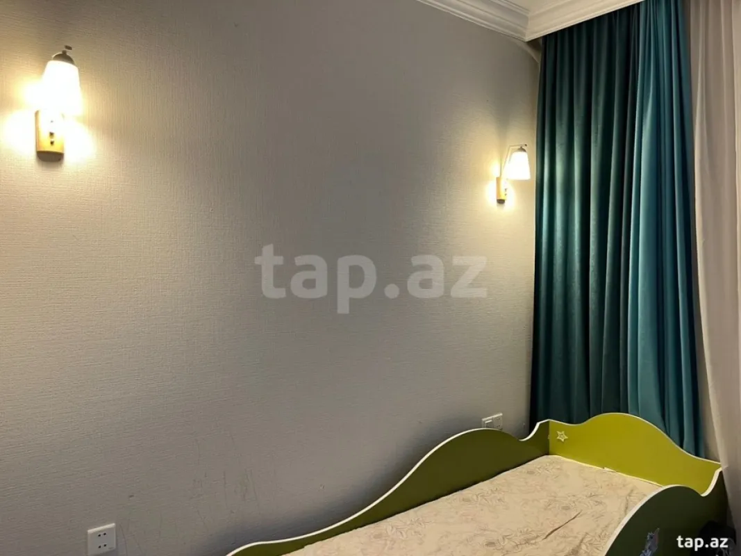 Satılır 3 otaqlı yeni tikili 82 m²