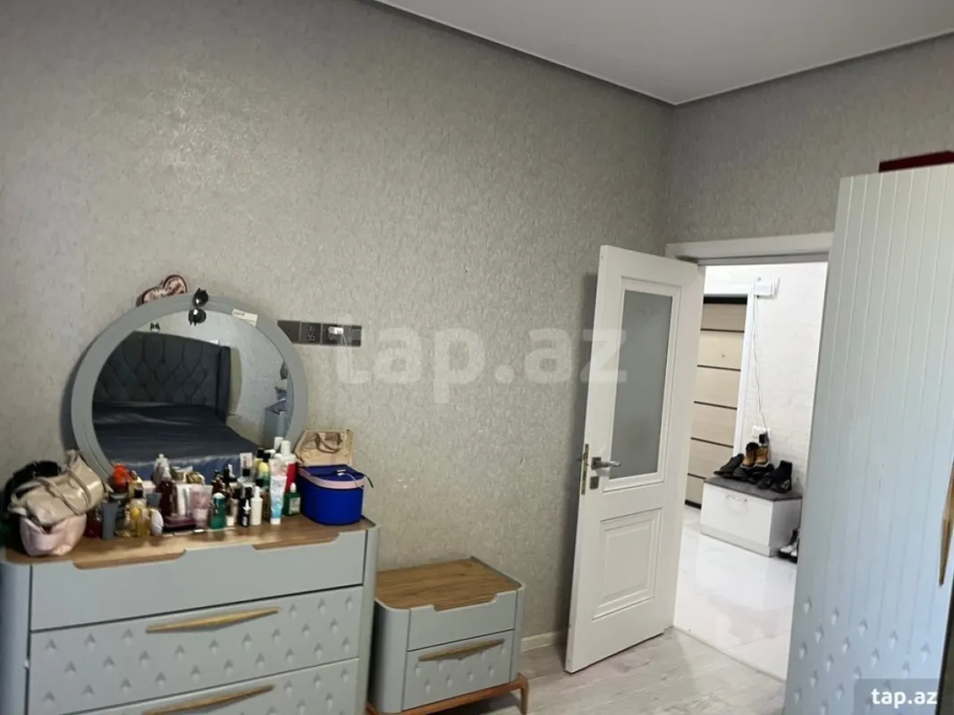 Satılır 3 otaqlı yeni tikili 82 m²