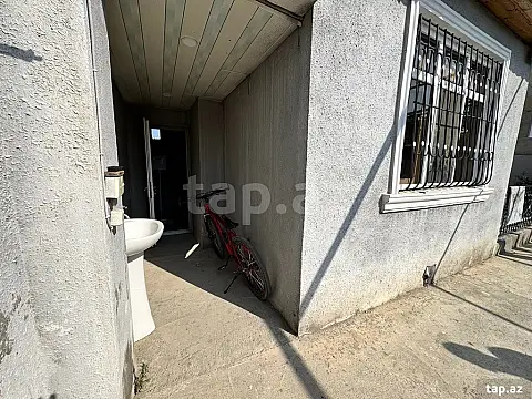 Satılır 6 otaqlı həyət evi