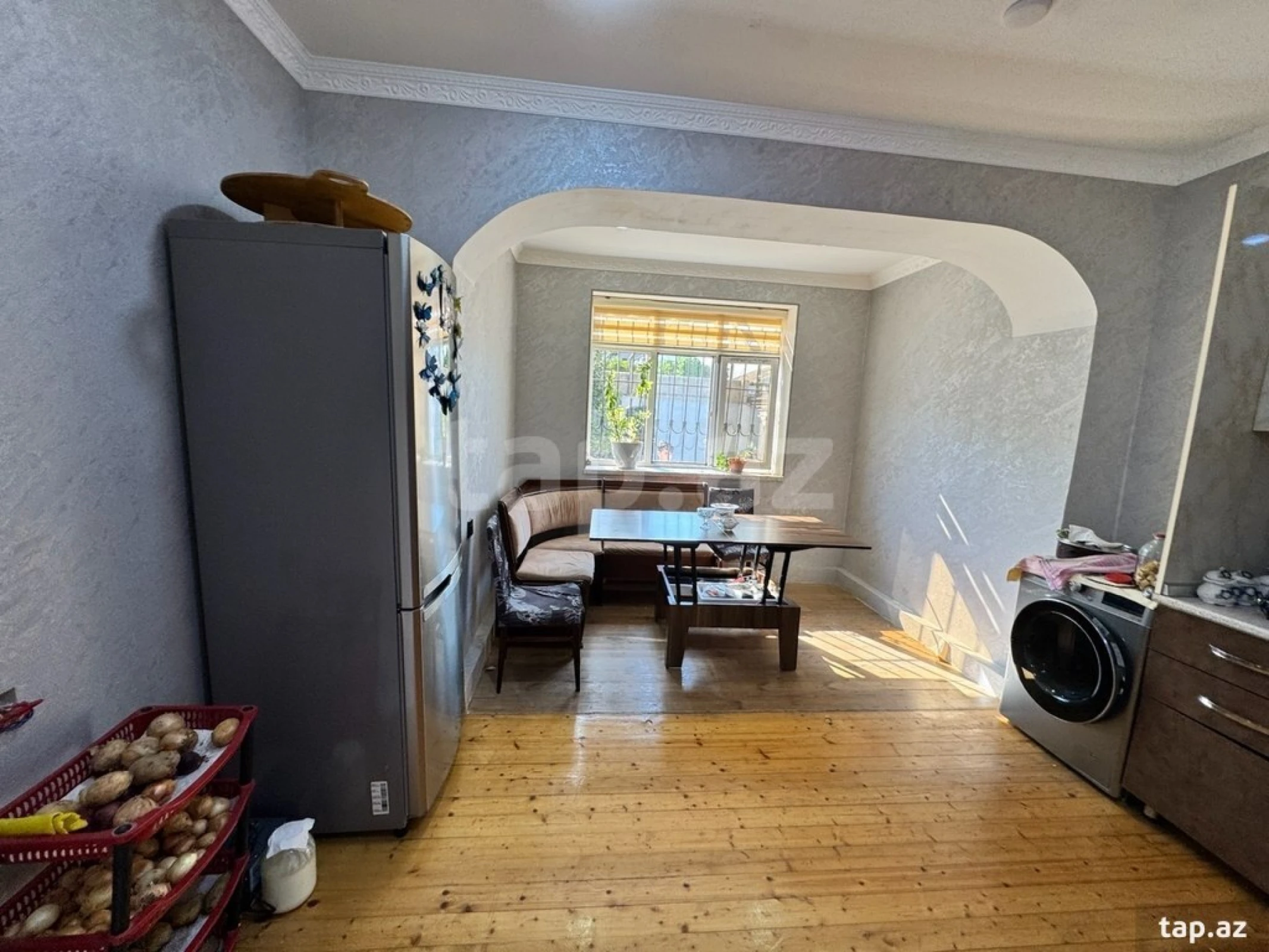 Satılır 6 otaqlı həyət evi