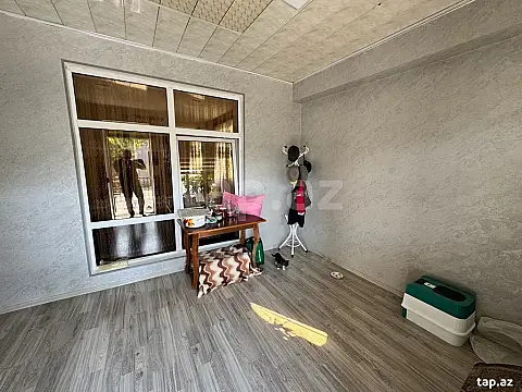 Satılır 6 otaqlı həyət evi