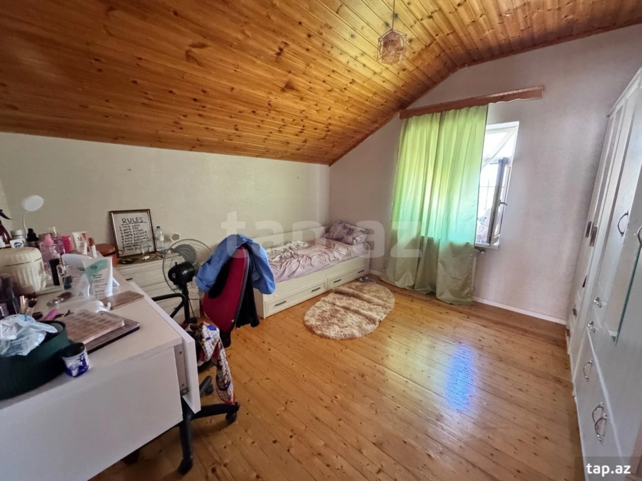 Satılır 6 otaqlı həyət evi