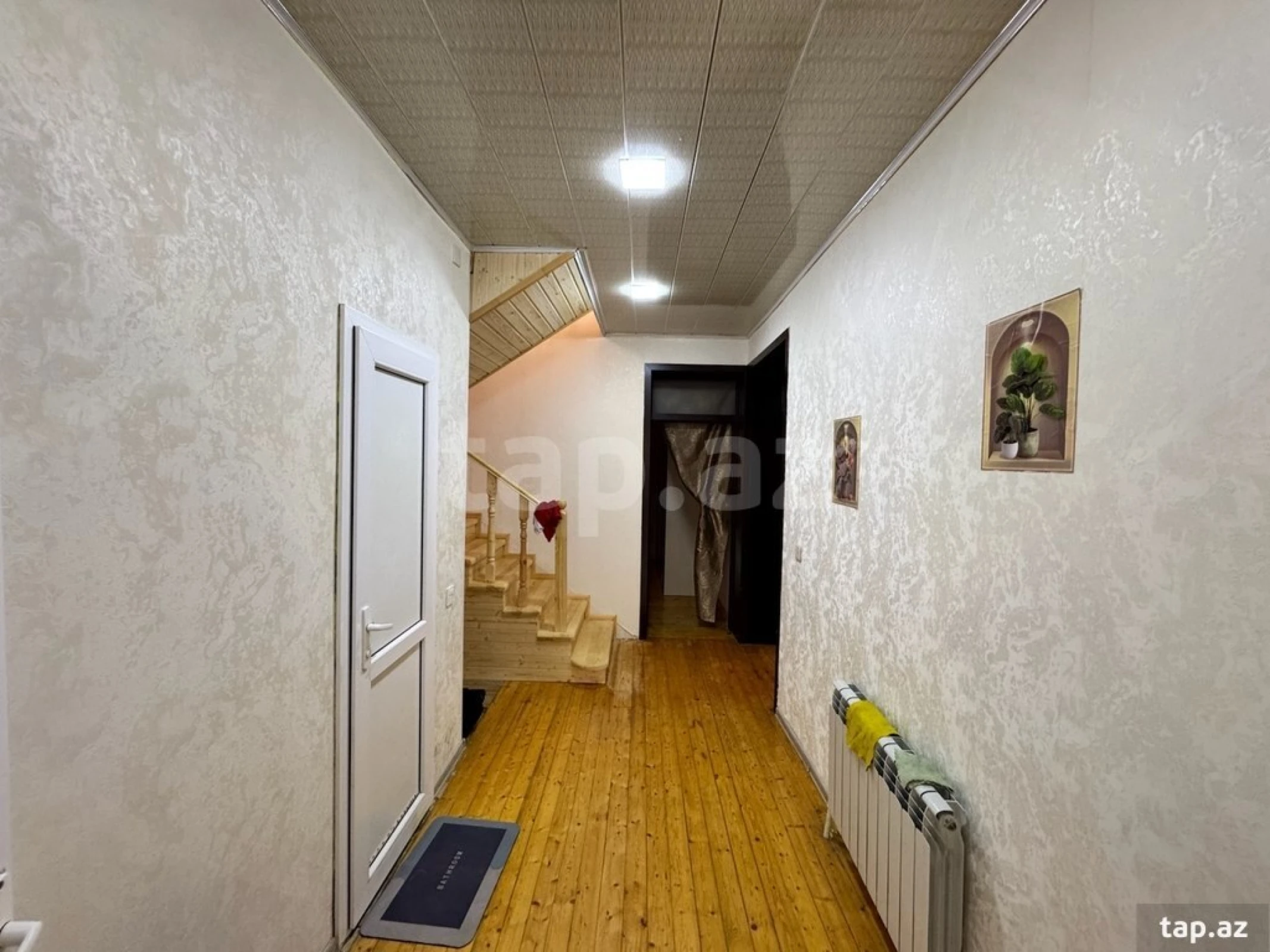 Satılır 6 otaqlı həyət evi