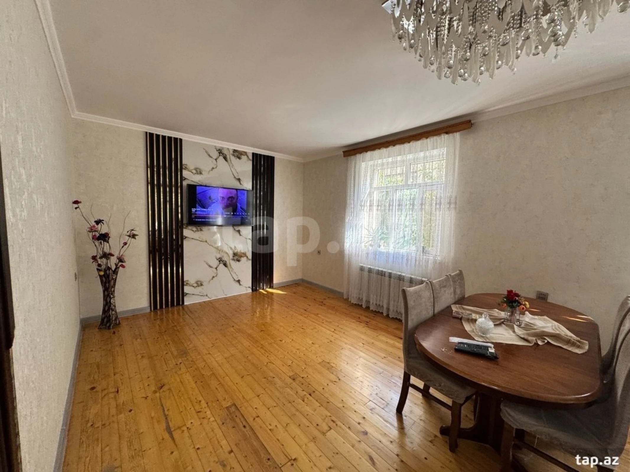 Satılır 6 otaqlı həyət evi