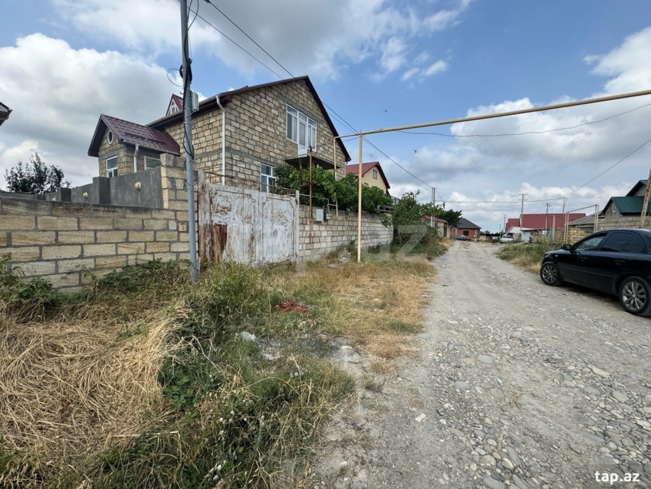 Satılır 3 otaqlı həyət evi