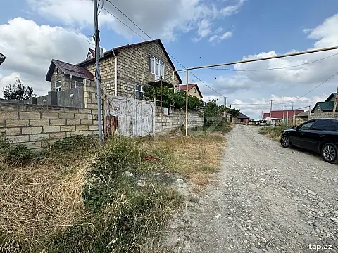 Satılır 3 otaqlı həyət evi