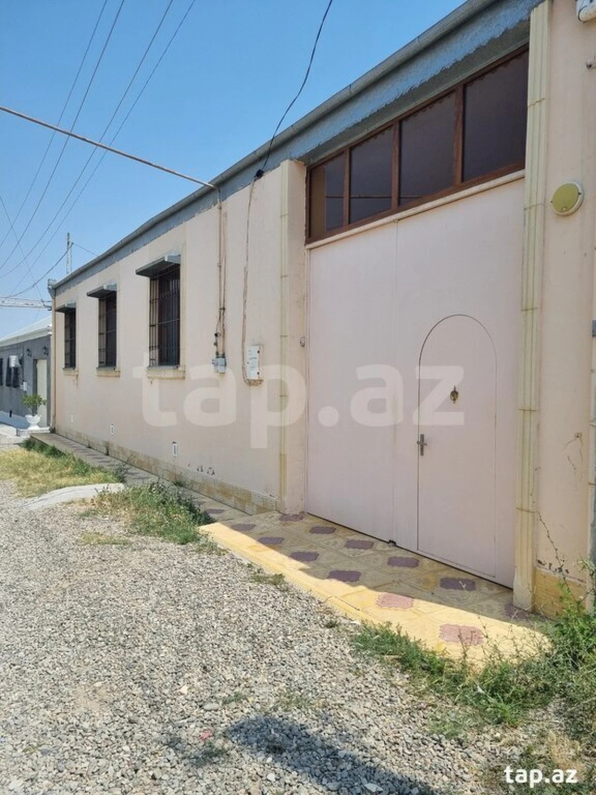 Satılır 5 otaqlı həyət evi