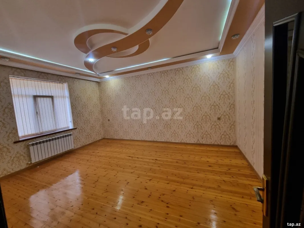 Satılır 5 otaqlı həyət evi