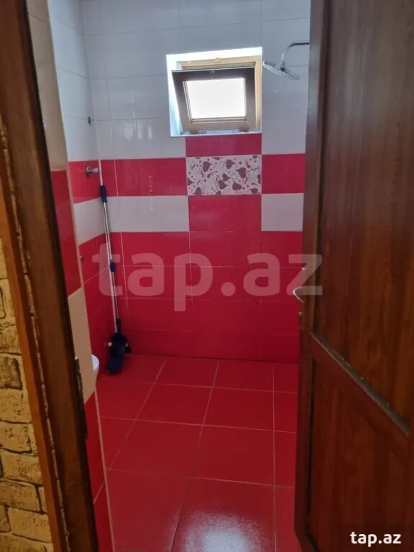 Satılır 5 otaqlı həyət evi