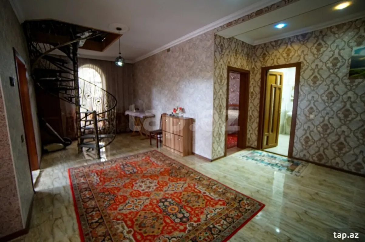 Kirayə verilir 3 otaqlı həyət evi