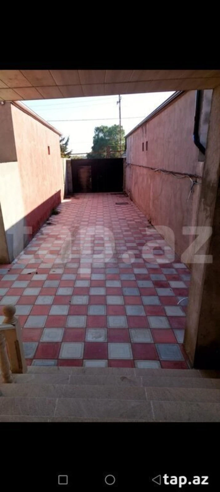 Satılır 5 otaqlı həyət evi