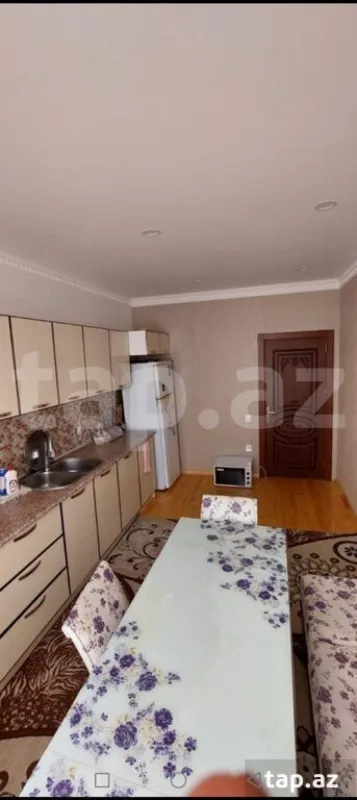 Satılır 5 otaqlı həyət evi