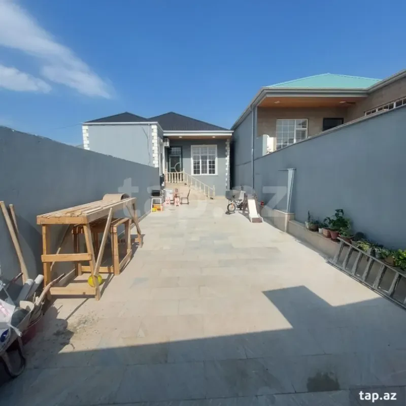 Satılır 4 otaqlı həyət evi 130 m²