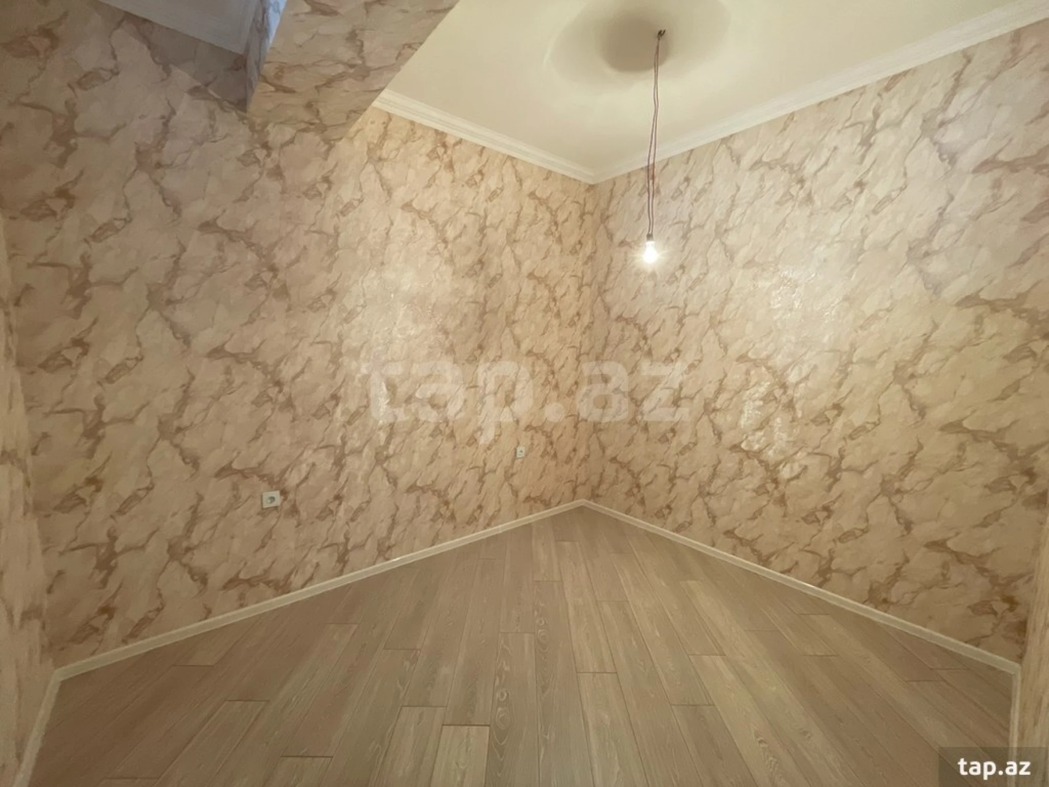 Satılır 3 otaqlı yeni tikili 64 m²