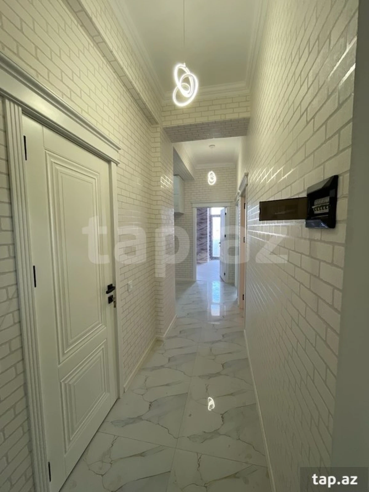 Satılır 3 otaqlı yeni tikili 64 m²