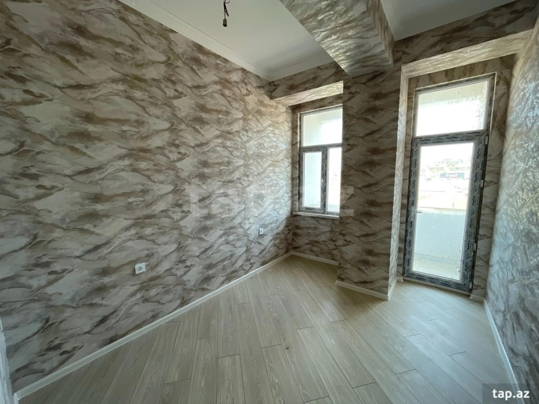 Satılır 3 otaqlı yeni tikili 64 m²