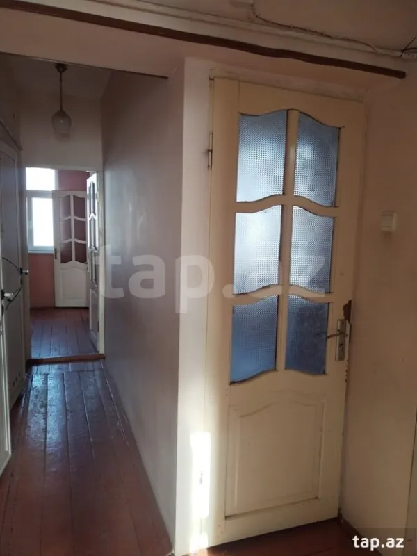Satılır 2 otaqlı mənzil 52 m²