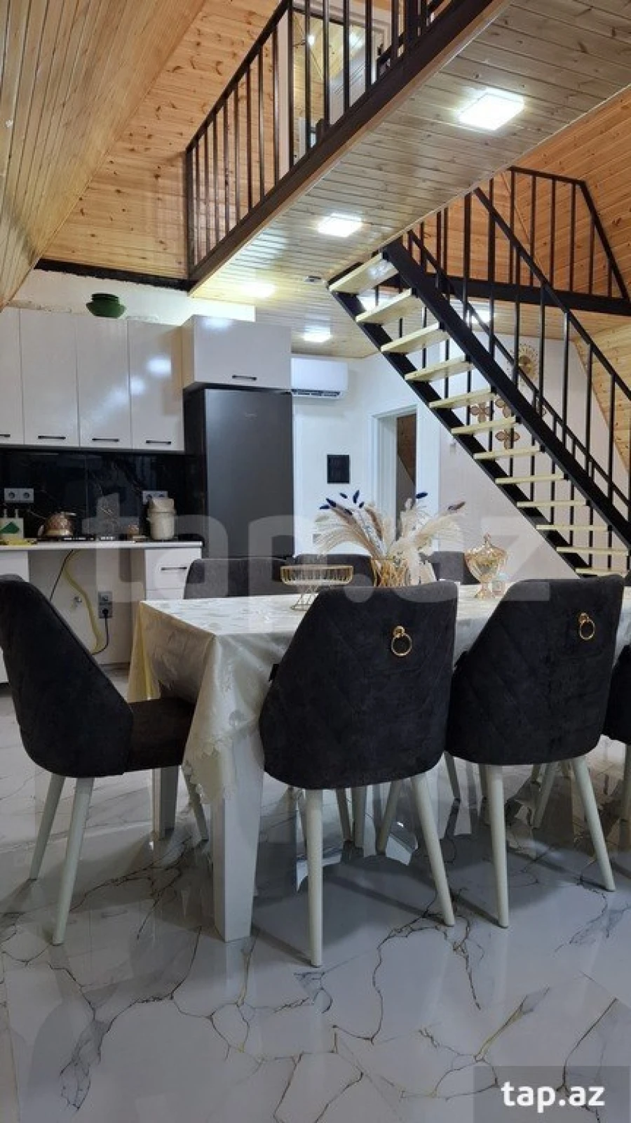 Kirayə verilir 3 otaqlı həyət evi