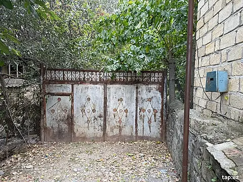Satılır 8 otaqlı həyət evi — Şəki 8 otaq