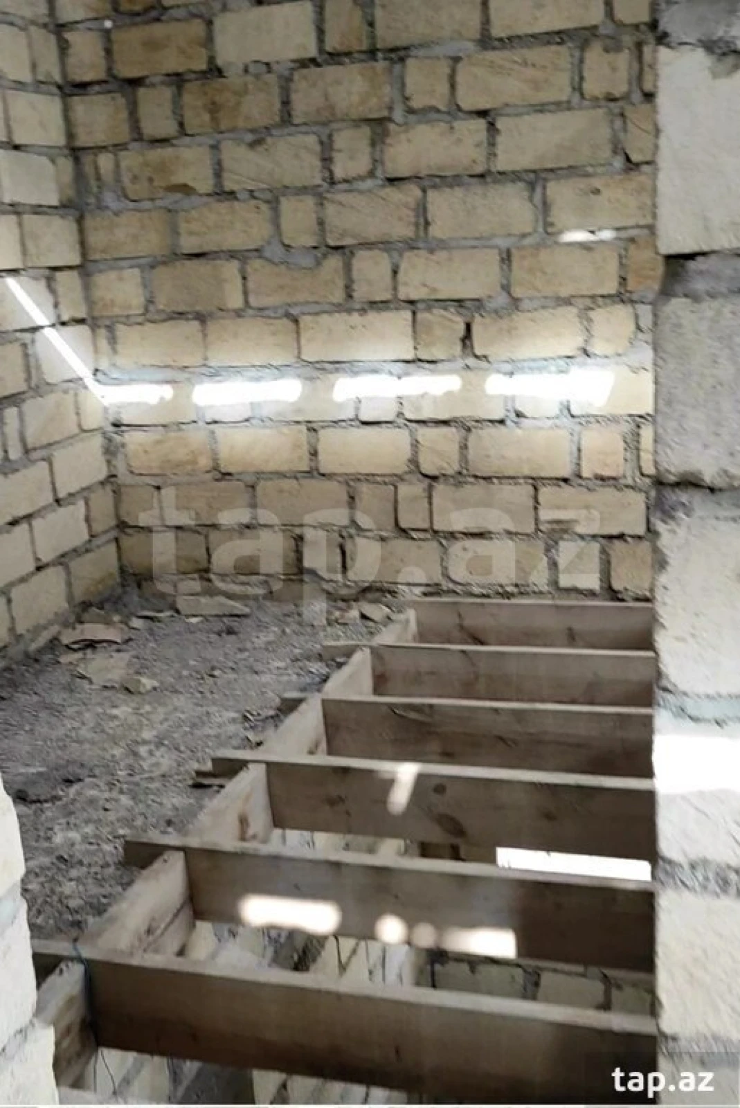 Satılır 7 otaqlı həyət evi 55 m²